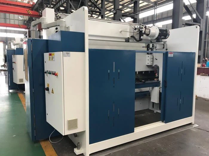 China AHYW Yawei made PBH PBC 110T 130T 160T3M cnc press brakes 5 axis factory