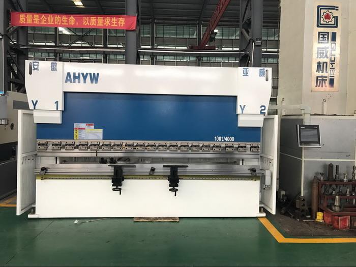 Yawi PBM 4M हाइब्रिड प्रेस ब्रेक DA58T DELEM